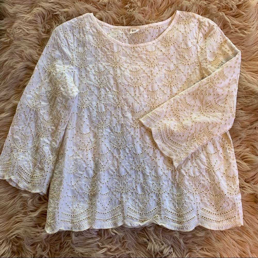 Gap White / Cream Eyelet Top size M